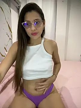 Snapshot of oriana_sweet chatting on May 11, 2026, 6:27 pm oriana sweet online show from May 11, 2026, 6:27 pm