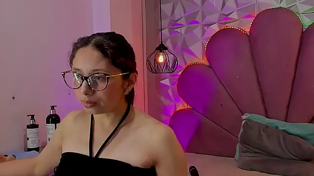 Snapshot of stephaniesun_ chatting on April 29, 2026, 5:30 pm stephaniesun online show from April 29, 2026, 5:30 pm