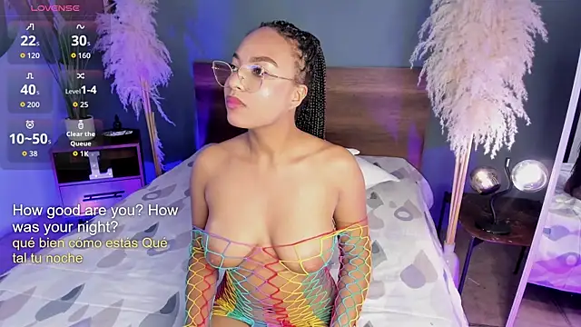 Snapshot of Lynncute chatting on July 19, 2026, 4:16 am Lynncute online show from July 19, 2026, 4:16 am