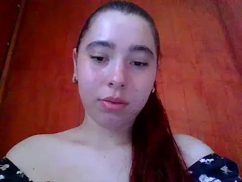 Snapshot of Annisof chatting on April 29, 2026, 6:47 pm Annisof online show from April 29, 2026, 6:47 pm