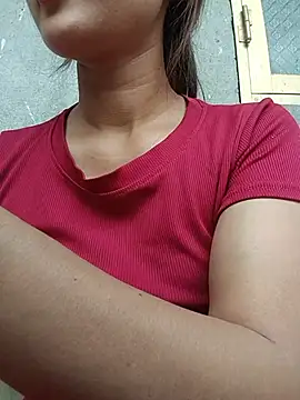 Rosie LoveUU online show from May 19, 2026, 2:29 am