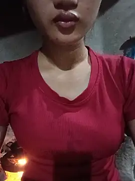 Rosie LoveUU online show from June 4, 2026, 11:00 pm