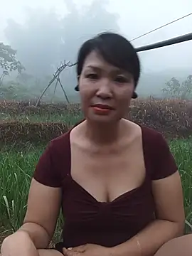 Snapshot of Beola-mi chatting on June 15, 2026, 11:07 pm Beola-mi online show from June 15, 2026, 11:07 pm