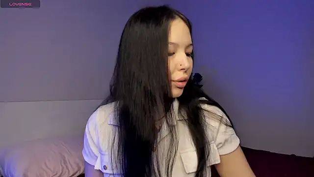 Snapshot of missinfull chatting on May 15, 2026, 1:29 pm missinfull online show from May 15, 2026, 1:29 pm