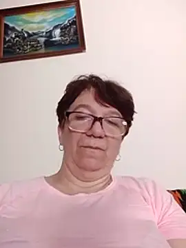 KetQueen101 online show from May 2, 2026, 7:57 am
