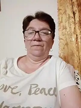 Snapshot of KetQueen101 chatting on June 21, 2026, 8:11 pm KetQueen101 online show from June 21, 2026, 8:11 pm