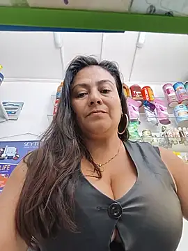 Snapshot of roxana_sexy_2026 chatting on June 27, 2026, 7:19 pm roxana sexy 2026 online show from June 27, 2026, 7:19 pm