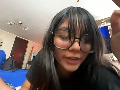 Snapshot of babyb_2003 chatting on June 6, 2026, 5:39 pm babyb 2003 online show from June 6, 2026, 5:39 pm