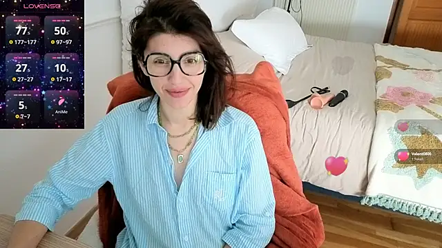 Snapshot of charlieangella chatting on June 5, 2026, 6:31 am charlieangella online show from June 5, 2026, 6:31 am