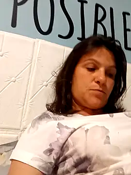 mamififi online show from April 23, 2026, 11:51 pm