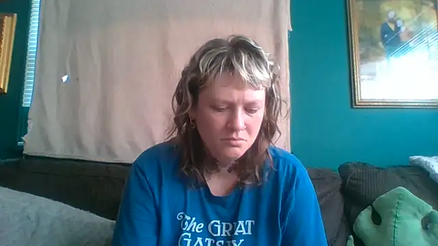 RosieSwitchBitch online show from June 18, 2026, 2:21 pm