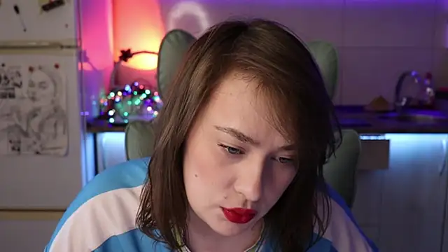 Snapshot of BettyRussian chatting on May 29, 2026, 2:48 pm BettyRussian online show from May 29, 2026, 2:48 pm