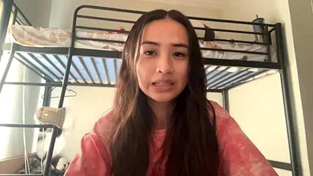 NorikoMcirvin online show from April 29, 2026, 8:29 am