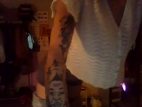Snapshot of plsmecha chatting on June 26, 2026, 9:35 am plsmecha online show from June 26, 2026, 9:35 am