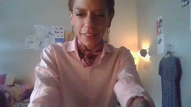 Snapshot of plsmecha chatting on July 15, 2026, 6:57 pm plsmecha online show from July 15, 2026, 6:57 pm