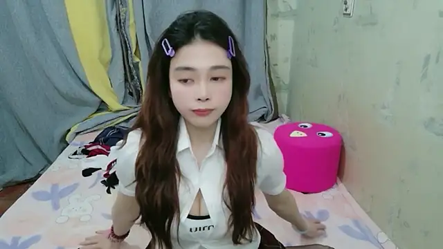 Snapshot of xiaoxiaohong030 chatting on April 27, 2026, 12:25 pm xiaoxiaohong030 online show from April 27, 2026, 12:25 pm
