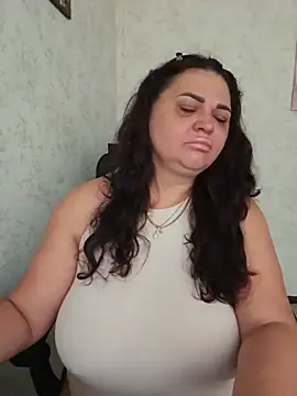 Snapshot of -CUTE-EVVIL- chatting on July 15, 2026, 6:07 am -CUTE-EVVIL- online show from July 15, 2026, 6:07 am
