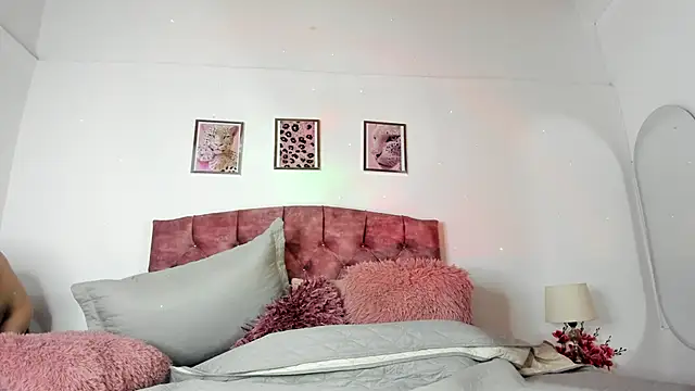 Snapshot of Lia_blake7 chatting on May 2, 2026, 6:13 pm Lia blake7 online show from May 2, 2026, 6:13 pm