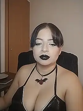 Snapshot of Noire_Mistress chatting on July 7, 2026, 2:32 pm Noire Mistress online show from July 7, 2026, 2:32 pm