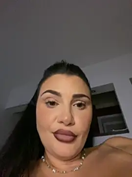 Snapshot of AylaSparkk chatting on July 9, 2026, 7:18 pm AylaSparkk online show from July 9, 2026, 7:18 pm