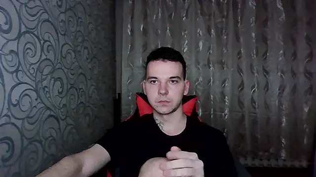 gwinbladee online show from April 29, 2026, 4:11 pm