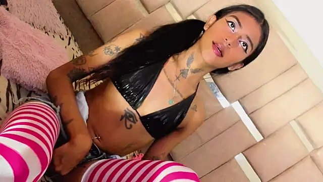 Snapshot of angel_dolltsx chatting on June 29, 2026, 10:32 pm angel dolltsx online show from June 29, 2026, 10:32 pm