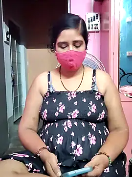 Snapshot of Rulali_44 chatting on July 7, 2026, 2:43 pm Rulali 44 online show from July 7, 2026, 2:43 pm