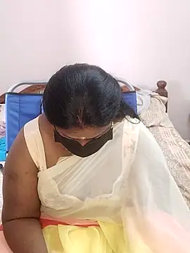 Snapshot of telugu_Geetha40 chatting on June 7, 2026, 8:07 am telugu Geetha40 online show from June 7, 2026, 8:07 am