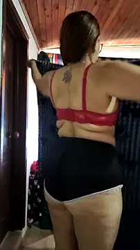 Ladymilf12 online show from June 27, 2026, 2:44 pm