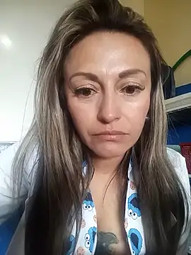 Snapshot of Angel_Nova_ chatting on June 2, 2026, 1:24 pm Angel Nova online show from June 2, 2026, 1:24 pm