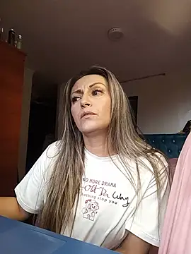 Snapshot of Angel_Nova_ chatting on June 28, 2026, 10:05 pm Angel Nova online show from June 28, 2026, 10:05 pm