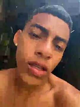Snapshot of Antonelo_blake chatting on August 3, 2026, 3:05 pm Antonelo blake online show from August 3, 2026, 3:05 pm