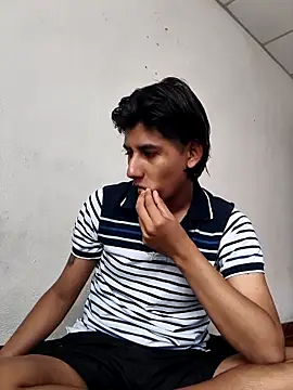 Ericef online show from May 1, 2026, 4:33 pm