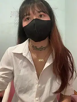 Snapshot of Lilyy18 chatting on May 2, 2026, 2:38 am Lilyy18 online show from May 2, 2026, 2:38 am