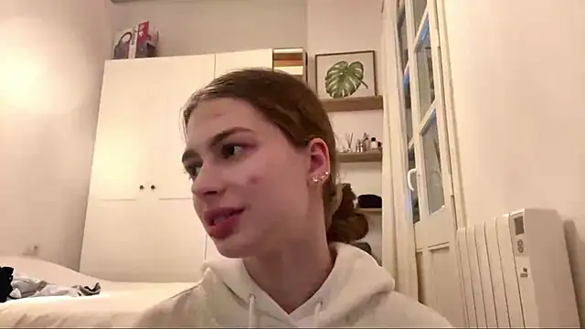 JacquelyneDelgado online show from April 30, 2026, 5:19 pm