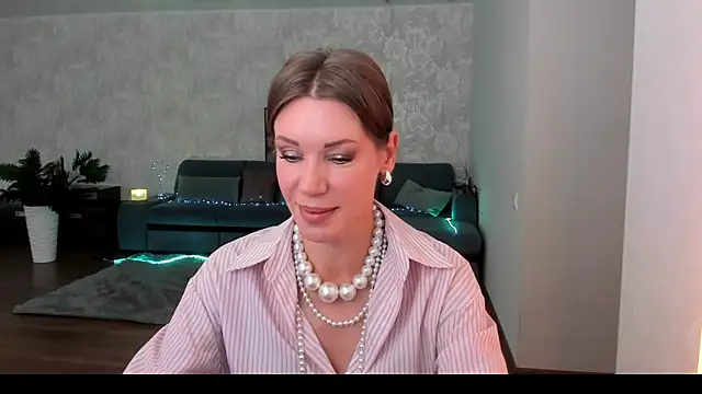 Snapshot of miababemi09 chatting on June 5, 2026, 4:19 am miababemi09 online show from June 5, 2026, 4:19 am