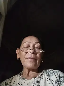 Snapshot of mouth22 chatting on June 20, 2026, 1:47 pm mouth22 online show from June 20, 2026, 1:47 pm