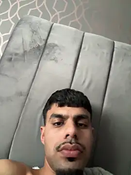 chocolatenvanillaswirl online show from April 26, 2026, 2:04 pm