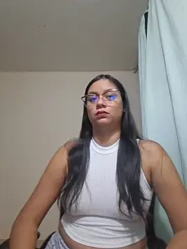 zoehot07 online show from July 8, 2026, 10:36 pm