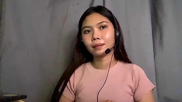 Snapshot of RegenaKhanponaphan chatting on April 30, 2026, 8:20 am RegenaKhanponaphan online show from April 30, 2026, 8:20 am