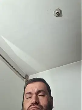 comeraba online show from May 26, 2026, 2:29 am