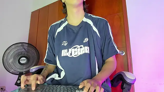 Snapshot of suguru_getto chatting on June 28, 2026, 3:12 am suguru getto online show from June 28, 2026, 3:12 am