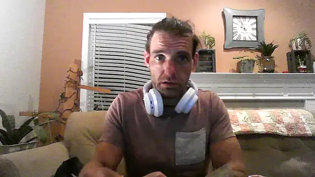 yourpersonalpeer1 online show from July 29, 2026, 4:54 am