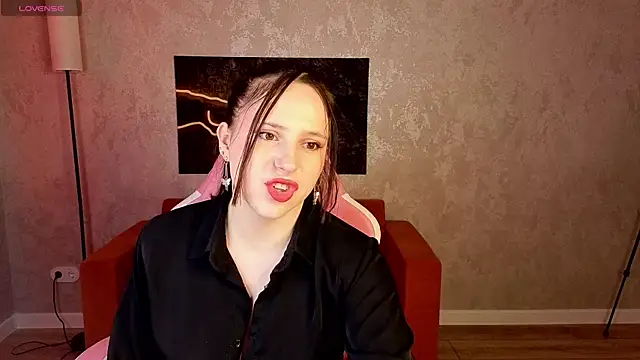 Snapshot of Julia_Shyy chatting on May 19, 2026, 1:11 am Julia Shyy online show from May 19, 2026, 1:11 am