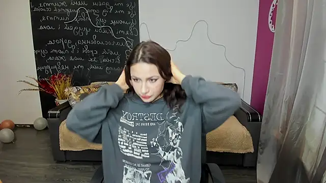 MariaMooni online show from April 28, 2026, 11:59 am