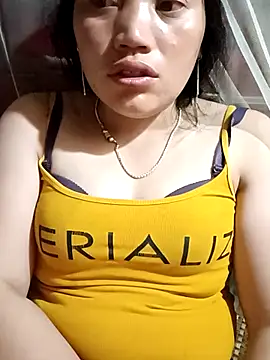 Snapshot of Blaze_Luna chatting on April 29, 2026, 10:16 pm Blaze Luna online show from April 29, 2026, 10:16 pm