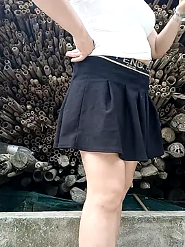Snapshot of Blaze_Luna chatting on May 23, 2026, 11:03 am Blaze Luna online show from May 23, 2026, 11:03 am