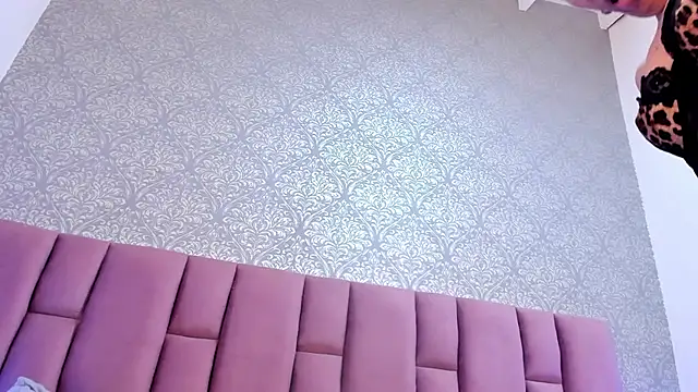 Snapshot of DianaRed_ chatting on July 12, 2026, 8:44 pm DianaRed online show from July 12, 2026, 8:44 pm
