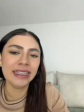EmilyCxx online show from July 17, 2026, 11:53 pm