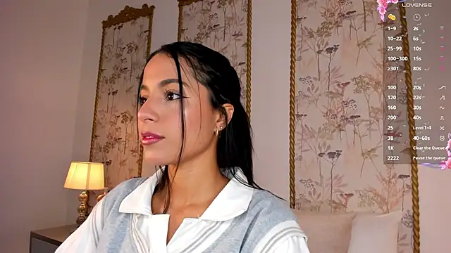 Snapshot of sara_castro24_ chatting on May 14, 2026, 7:42 pm sara castro24 online show from May 14, 2026, 7:42 pm